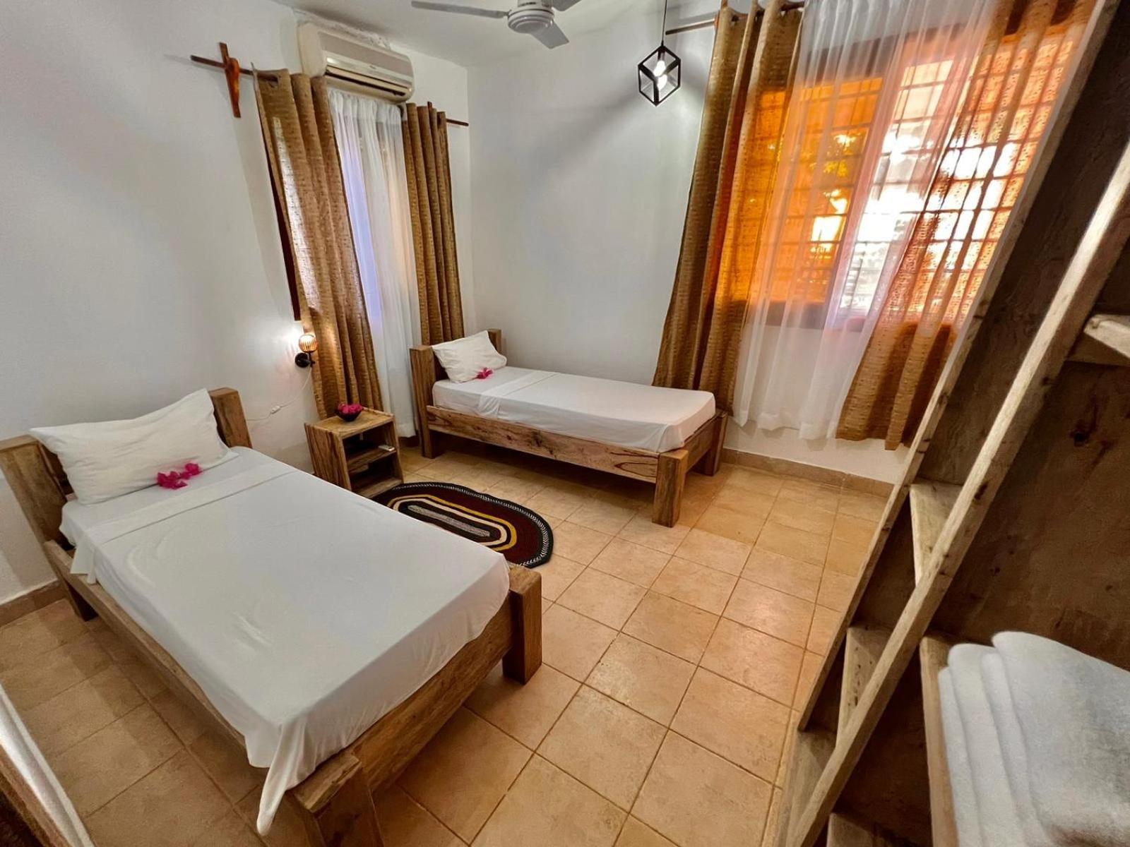 קיוונגווה Stone Resort מראה חיצוני תמונה